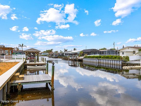 3rd image of 1500 S Harbor Dr