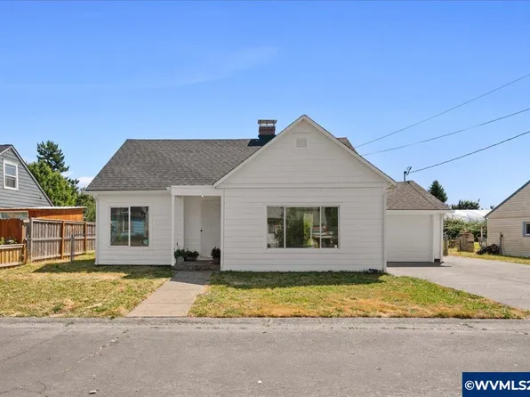2160 Vaughn Ave NE, Salem, OR 97305