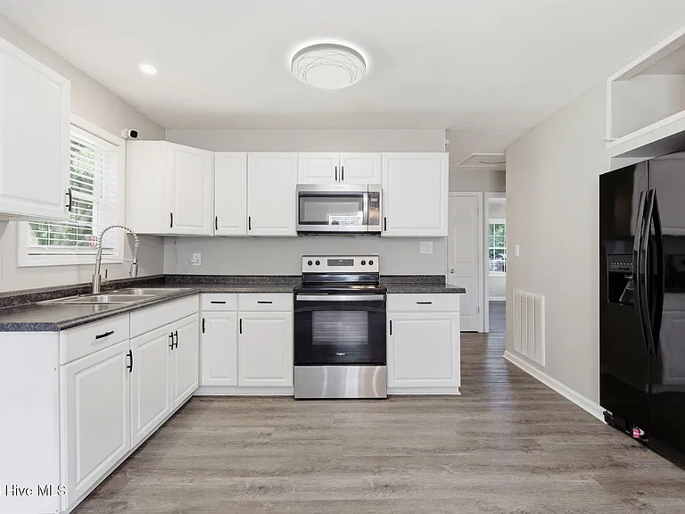 200 S Sylvan Dr — Photo 21