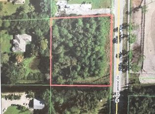 18221 W Sycamore Dr, Loxahatchee, FL 33470