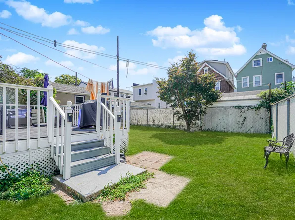 64 Chestnut Avenue image 27 of 27