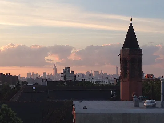 Rented by The Shoppe | media 9