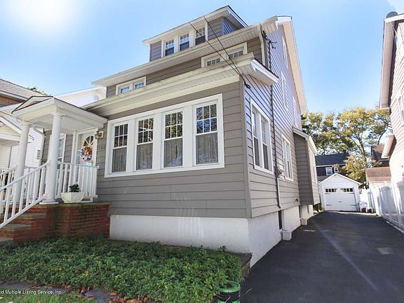 2nd image of 252 Greeley Ave