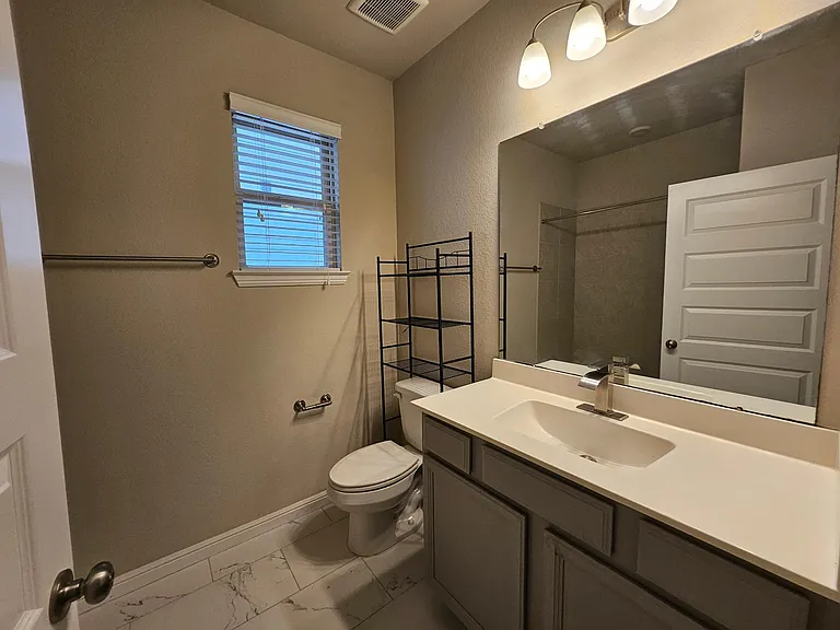 7811 Tindarey Maple Trce — Photo 16