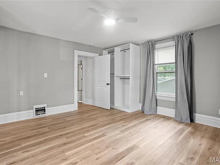 419 S Van Buren Ave — Photo 18
