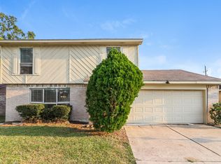 11955 Drummond Park Dr, Houston, TX 77044