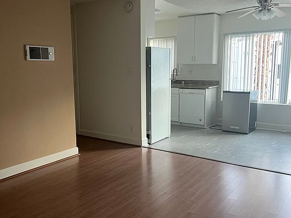 4th image of 543 S Oxford Ave #312bcb8c0