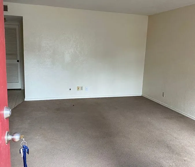 1501 Sam Houston Dr — Photo 7