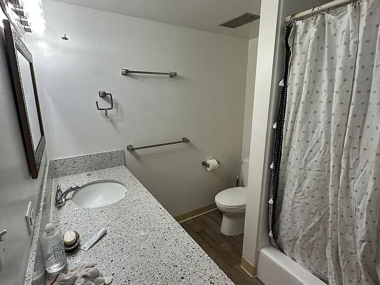 2825 S King St — Photo 7