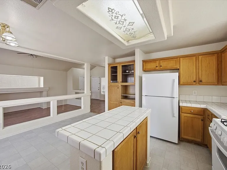 7435 Aurora Glow St — Photo 12