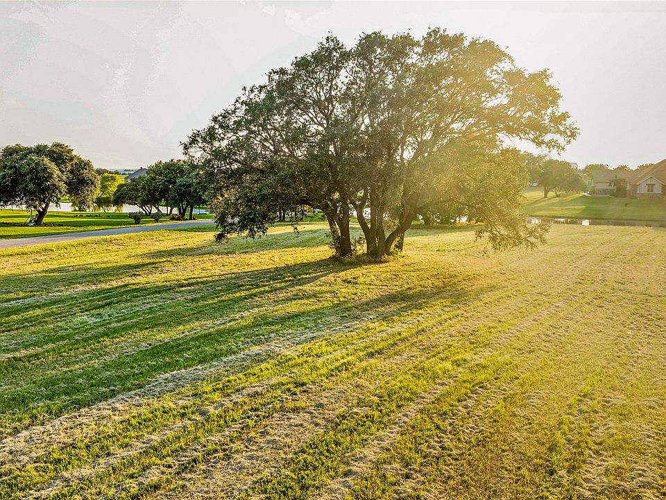 1st image of Trace Dr