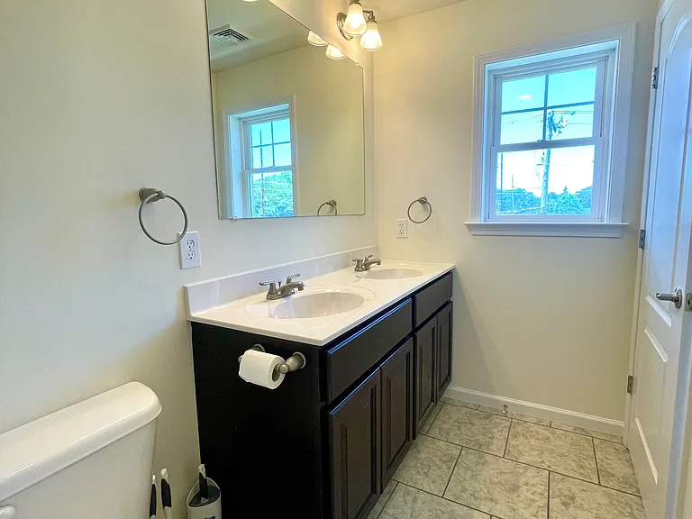 18 Goshen Rd — Photo 12