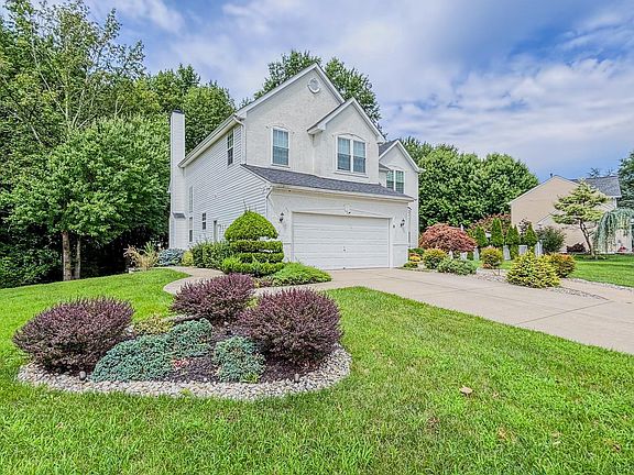 2nd image of 8 Hartsdale Ct