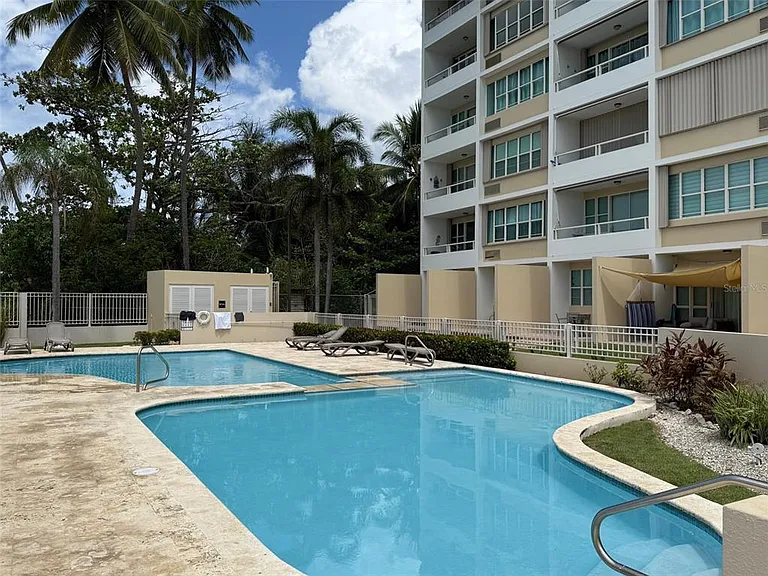Condo Pelican Reef Apt 302 #302 — Photo 9