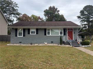 205 Twin Oaks Dr, Hampton, VA 23666