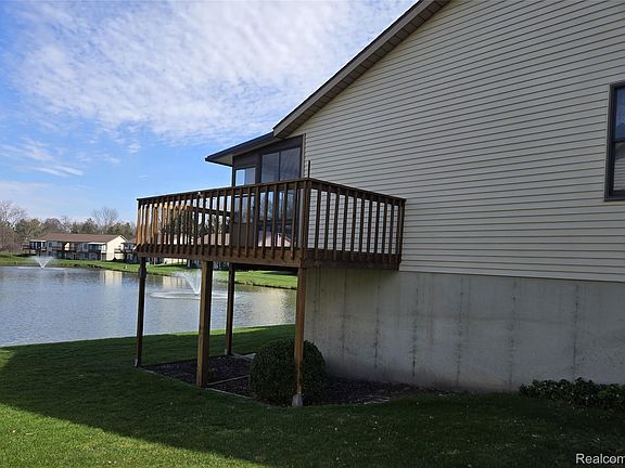 4th image of 7044 Springtree Ln SW