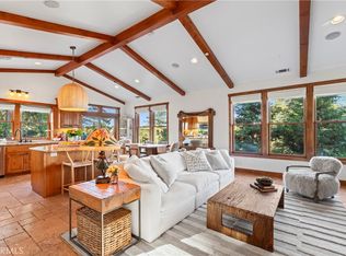 813 Greenbriar Dr, Skyforest, CA 92385