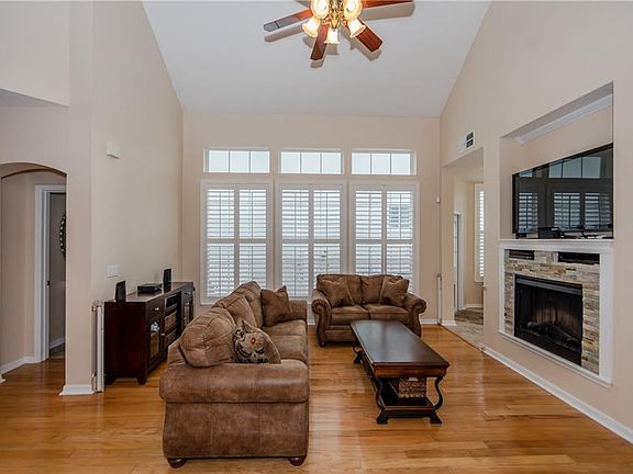 4th image of 1135 Indigo Dr