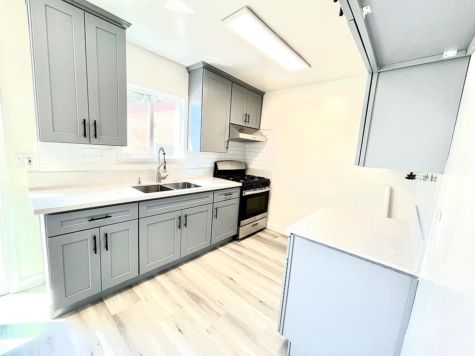 1st image of 3753 Locke Ave #2