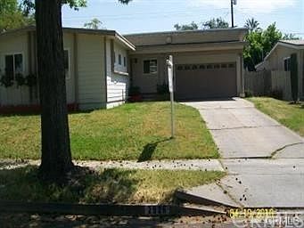2nd image of 2926 Gramercy St