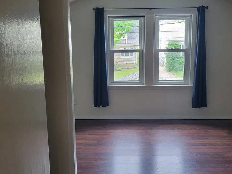 815 James St #2 — Photo 3