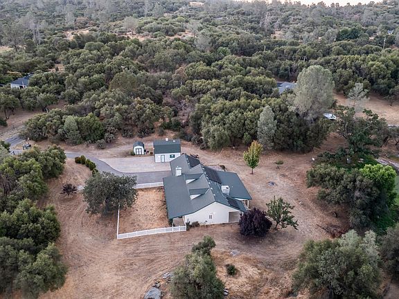 5th image of 31112 Willow Pond Lane