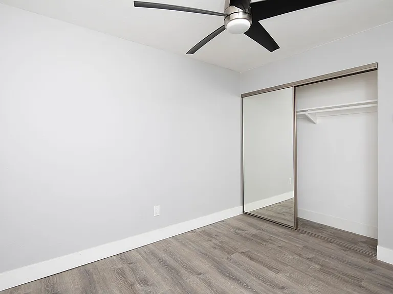 Andorra Apartments — Photo 17