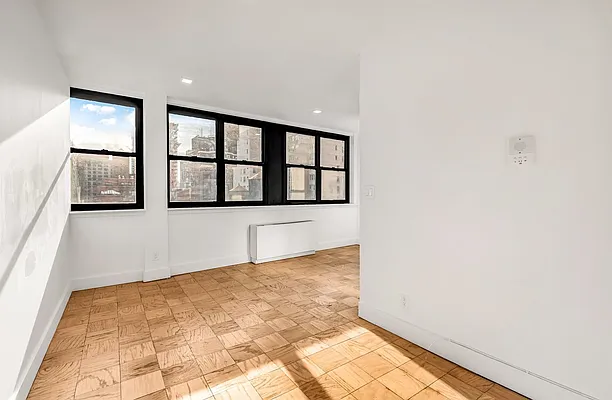 Rented by Mossanen Group | media 41