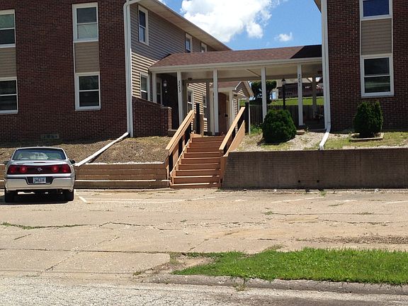 2 Buildings with 4 town homes each