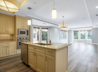 40 Park Ave #412, Morristown, NJ 07960