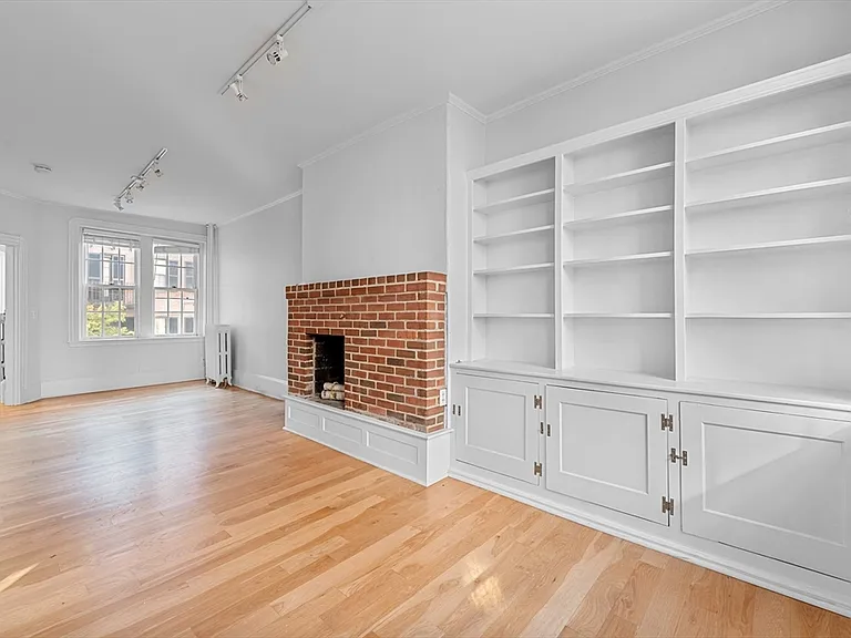 132 Myrtle St #2 — Photo 6