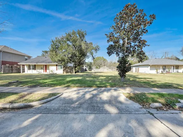 4102 Woodcraft St, Houston, TX 77025