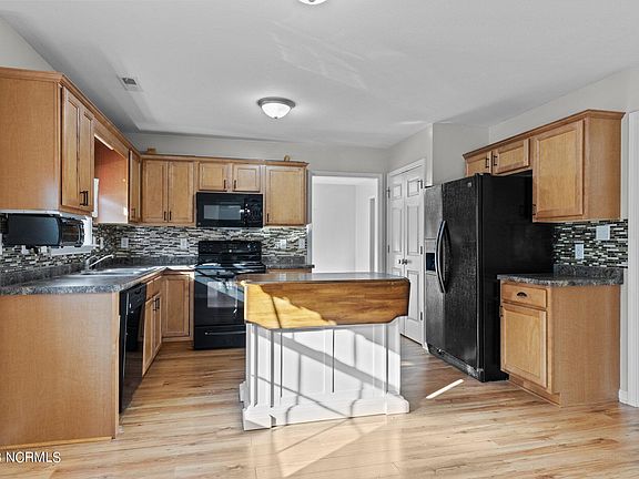 3rd image of 539 Park Meadows Drive