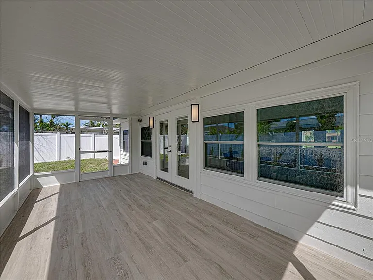 6709 Cardinal Dr S — Photo 47