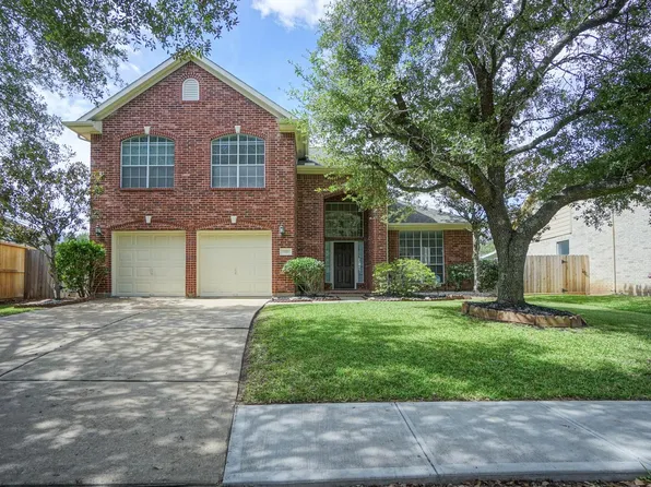 918 Featherbrook Ct, Sugar Land, TX 77479