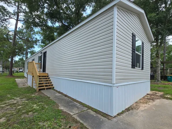 14142 Lorraine Rd, Biloxi, MS