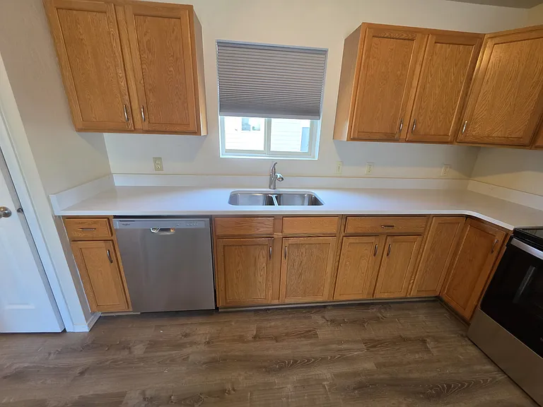 1801 Culvers Dr — Photo 5