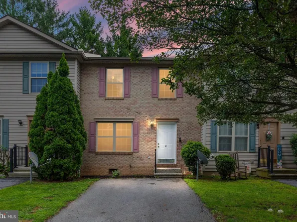 41 Dorothy Ct, Inwood, WV 25428