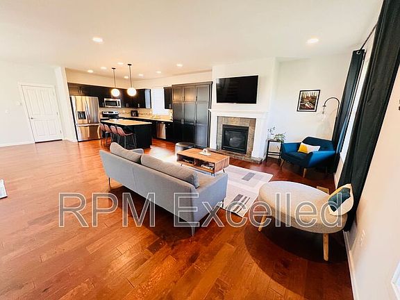 5th image of 13802 183rd Avenue Ct E
