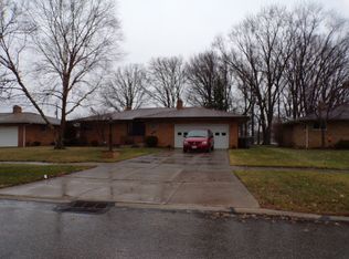 15242 Sandalhaven Dr, Middleburg Heights, OH 44130