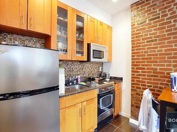 3rd image of 175 Orchard St APT 5A
