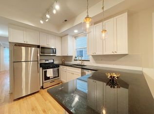 3119 N Hoyne Ave #1, Chicago, IL 60618