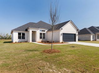 207 Farmland Cir, Perry, GA 31069