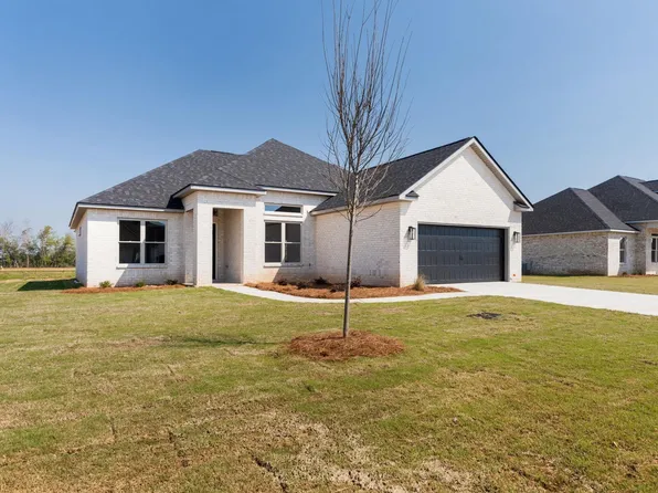 207 Farmland Cir, Perry, GA 31069