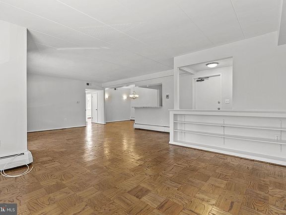 4th image of 6301A N Charles St #102