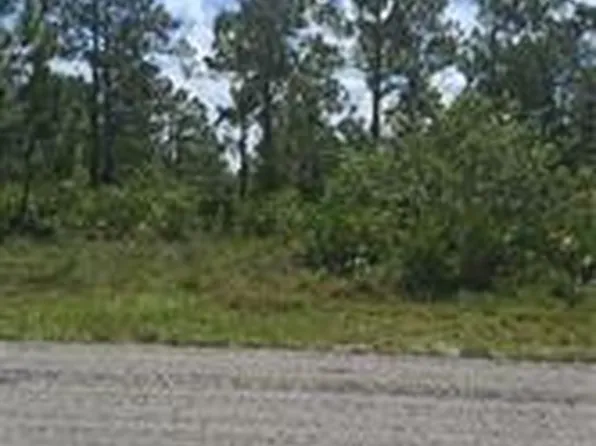 512 Scott AVE, LEHIGH ACRES, FL 33972