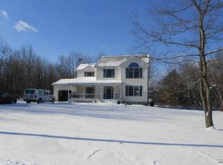 2851 Yellowstone Dr, Blakeslee, PA 18610