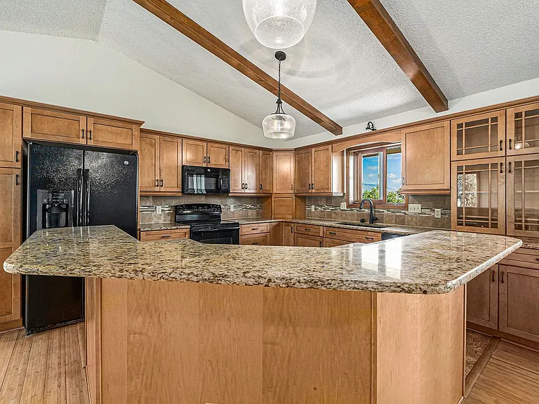 930 Point Of The Pines Dr — Photo 8