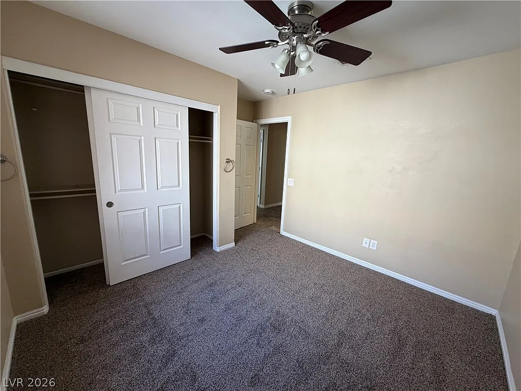 3 bed, 2.0 bath, 1382 sqft, $2,030 — Photo 3