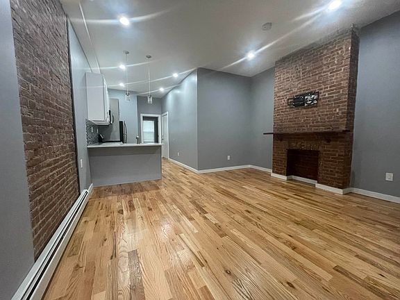 3rd image of 473 Bergen Ave #1